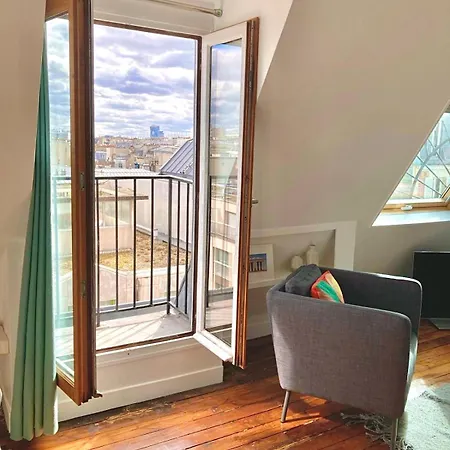 Apartment Sunny, Calm With View And Balcony Paris